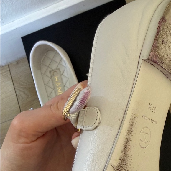 Chanel - Picture 5 of 8